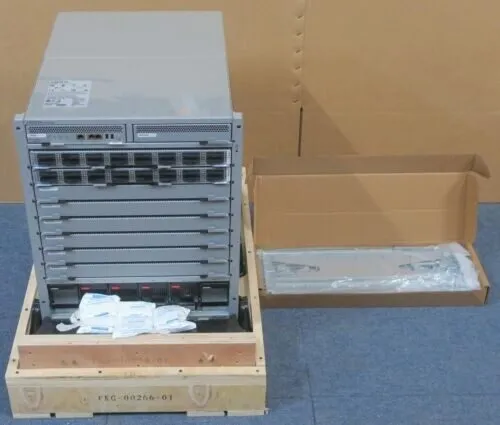 Коммутатор Arista DCS-7308 8-Slot Switch Chassis 2x EM-7300X-32Q-LC 1x EM-7300-S