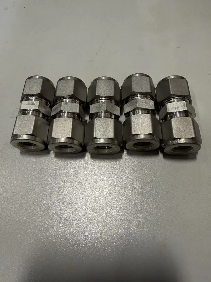Фитинг 1 Swagelok Stainless Steel Union Fitting 1/2" OD Tube SS-810-6