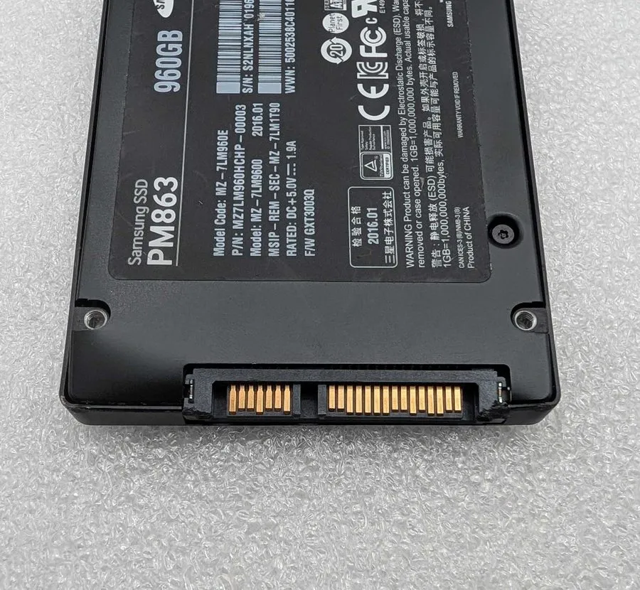 SSD-накопитель Samsung PM863 960GB SSD Drive 2.5" SATA MZ-7LM9600 Low Usage