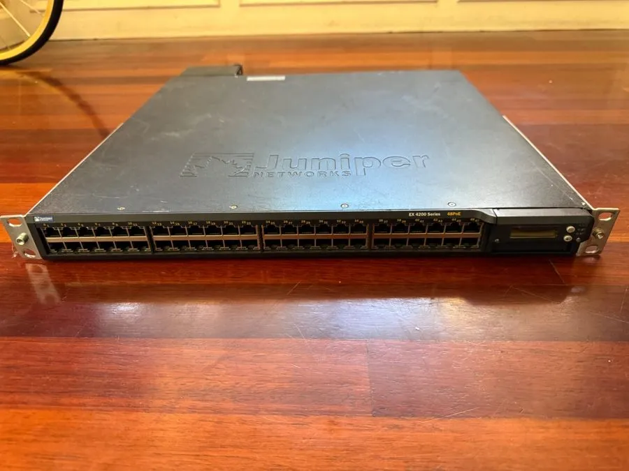 Коммутатор Juniper EX4200-48P PoE+ Network Ethernet Switch & Working Unit