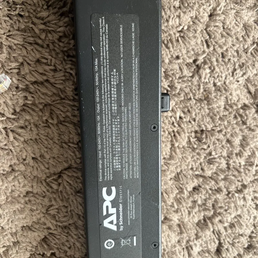 Стойка/шкаф APC NetBotz Rack Monitor 250 NBRK0250 Environmental Security Applian