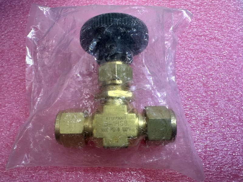 Клапан Swagelok B-1RS8 Brass Integral Bonnet Needle Valve FNSP