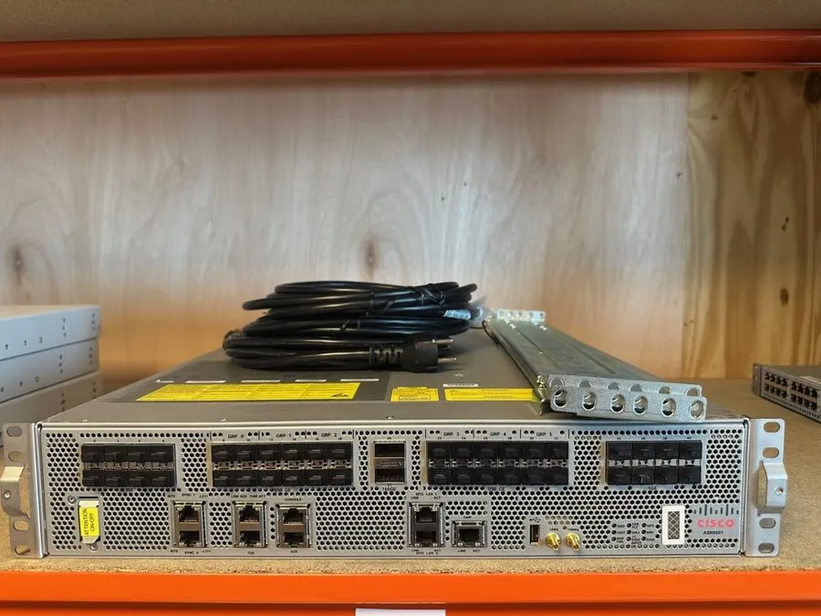 Маршрутизатор Cisco ASR-9901-120G Router 16x1G 24x1/10G 2x100G ports Dual AC