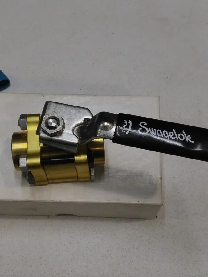 Клапан Swagelok Brass B-63TF8 1500 PSIG Ball Valve (MYS39)
