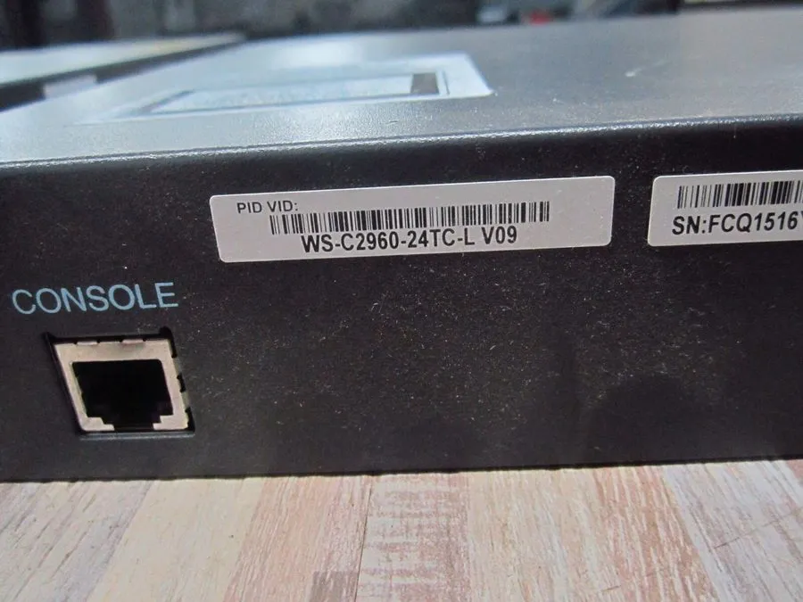 Коммутатор catalyst Cisco WS-C2960+24tc-L v09 Catalyst 2960