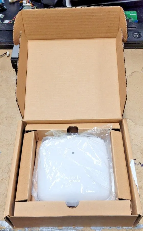 Точка доступа Wi-Fi Cisco Aironet 1815 Series 802.11ac Dual Band Access Point AI