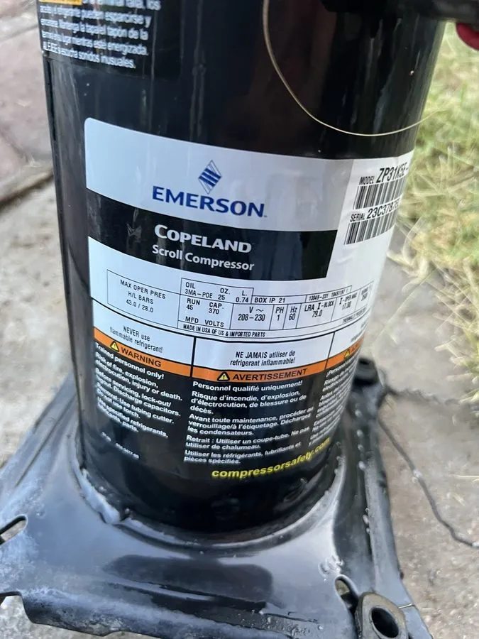 Компрессор COPELAND SCROLL COMPRESSOR model ZP31K7E PFV 130 year 2023 220v singl — фото лота 1