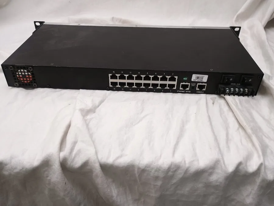 Сервер DIGI CM16 16-PORT URACK MOUNTABLE CONSOLE SERVER 70001910 -FOR PARTS