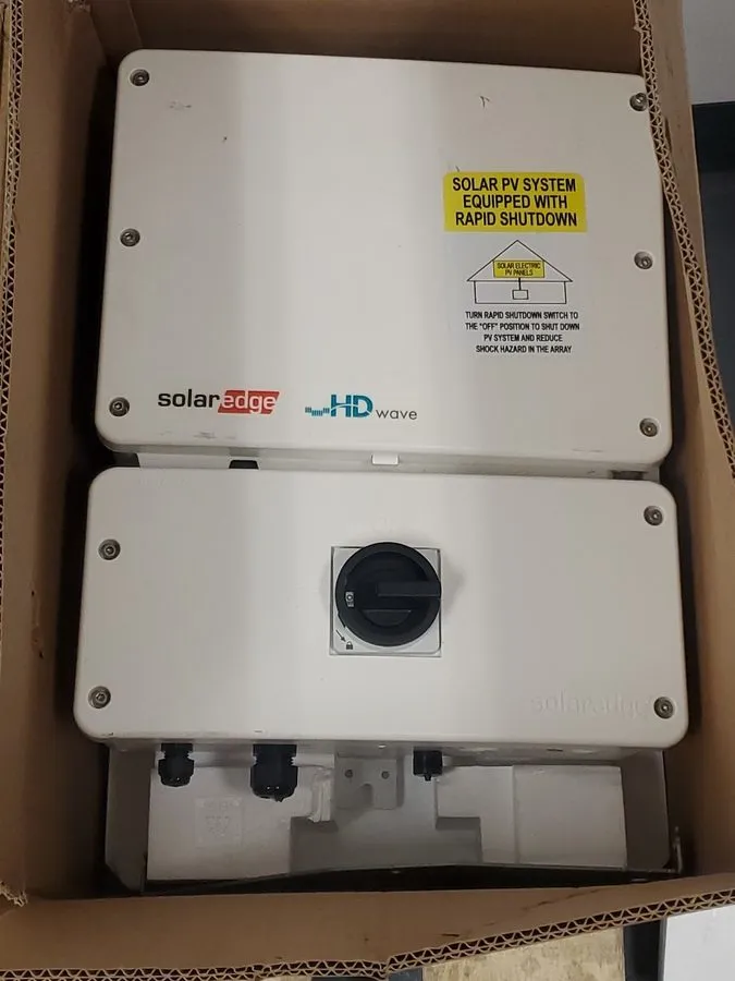 Инвертор Solaredge SE7600H-US000BNU4 240V 7600W HD-Wave Inverter