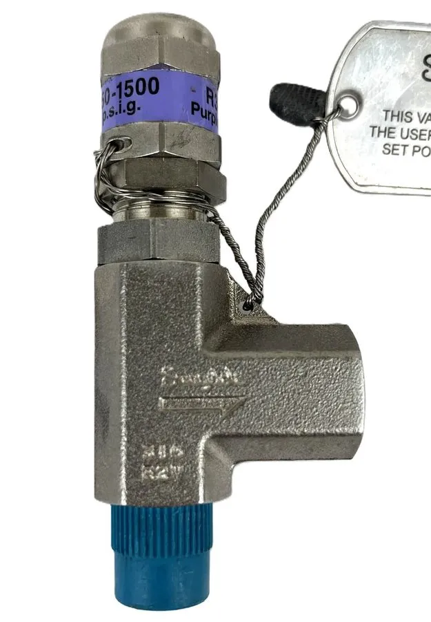 Клапан SWAGELOK SS-4R3A5 724808001 Gauge Filter Valve Manifold