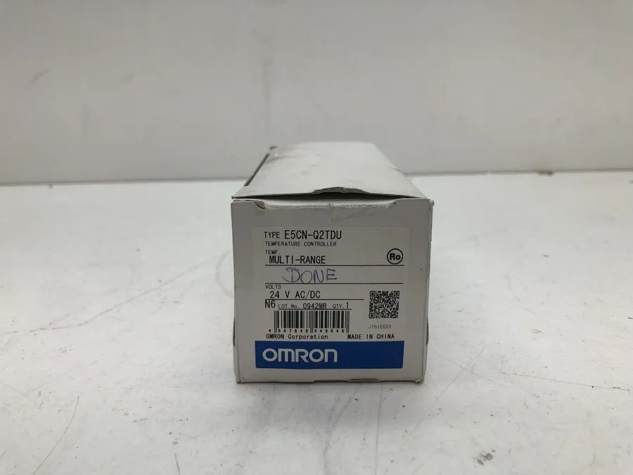 Датчик температуры Omron E5CN-Q2TDU Temperature Controller — фото лота 1