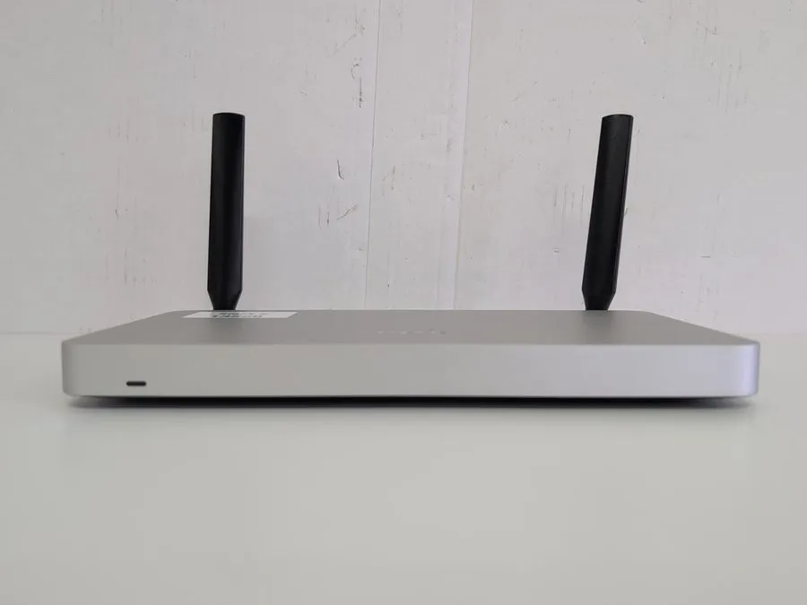 Маршрутизатор Cisco Meraki MX68CW-HW-NA LTE & 802.11ac Router/Security Appliance
