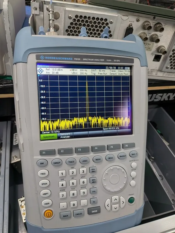Анализатор спектра ROHDE&SCHWARZ FSH20 Handheld Spectrum Analyzer (9kHz~20GHz)