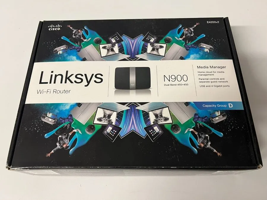 Маршрутизатор Cisco/Linksys E4200V2 450 Mbps 4-Port Gigabit Wireless N Router — фото лота 1