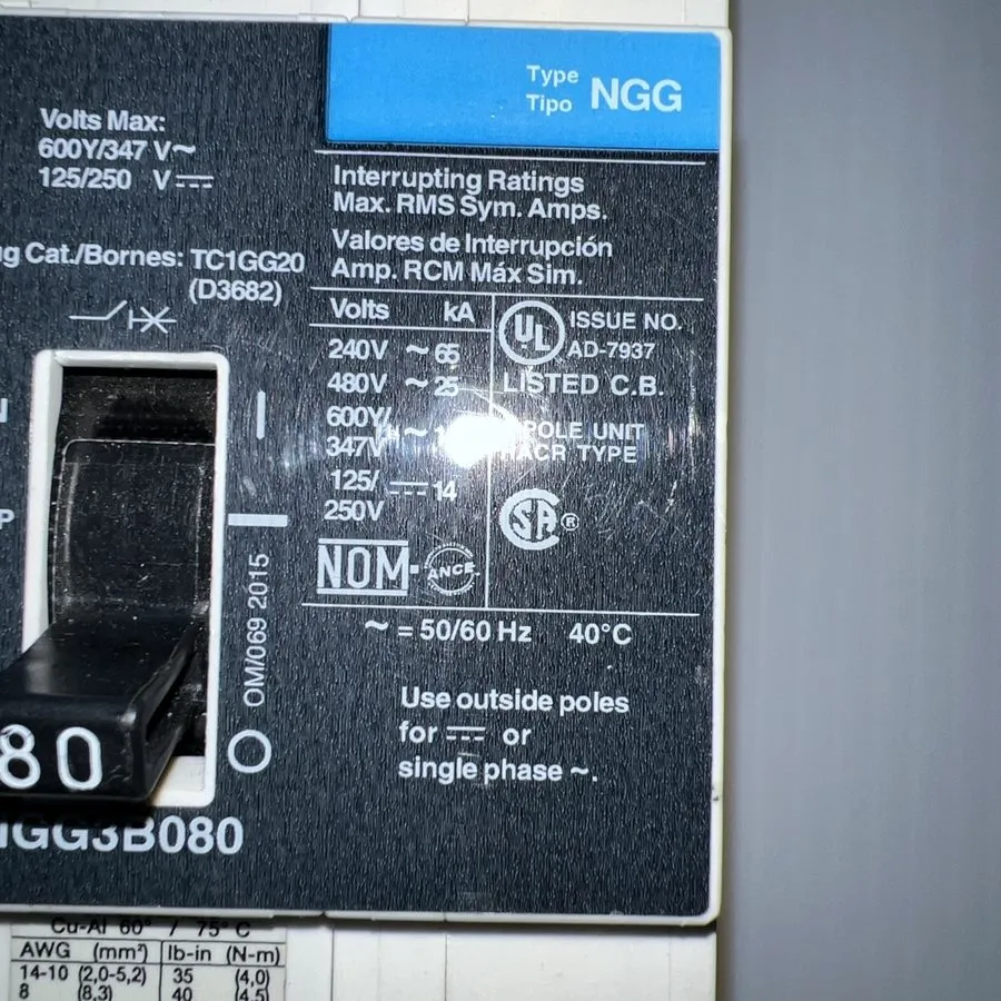 Автоматический выключатель Siemens Sentron ED43B080 Circuit Breaker 80A 3-Pole 4