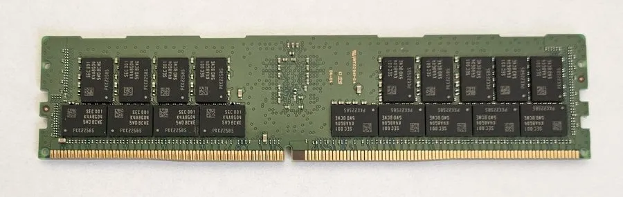 Модуль памяти SUPERMICRO M393A4K40DB3-CWE 32GB PC4-25600 DDR4-3200 2Rx4 ECC RDIM