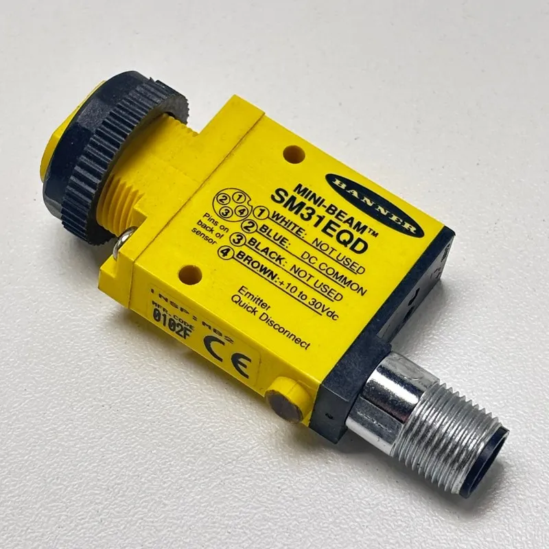 Фотоэлектрический датчик Banner SM31EQD Mini-Beam Photoelectric Emitter Sensor 1
