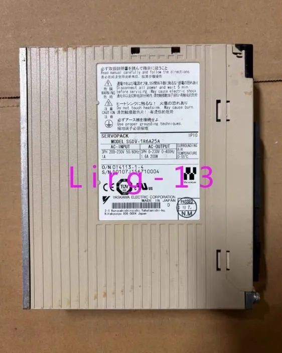 Сервопривод YASKAWA SGDV-1R6A25A Sigma-V Servo Drive 200V