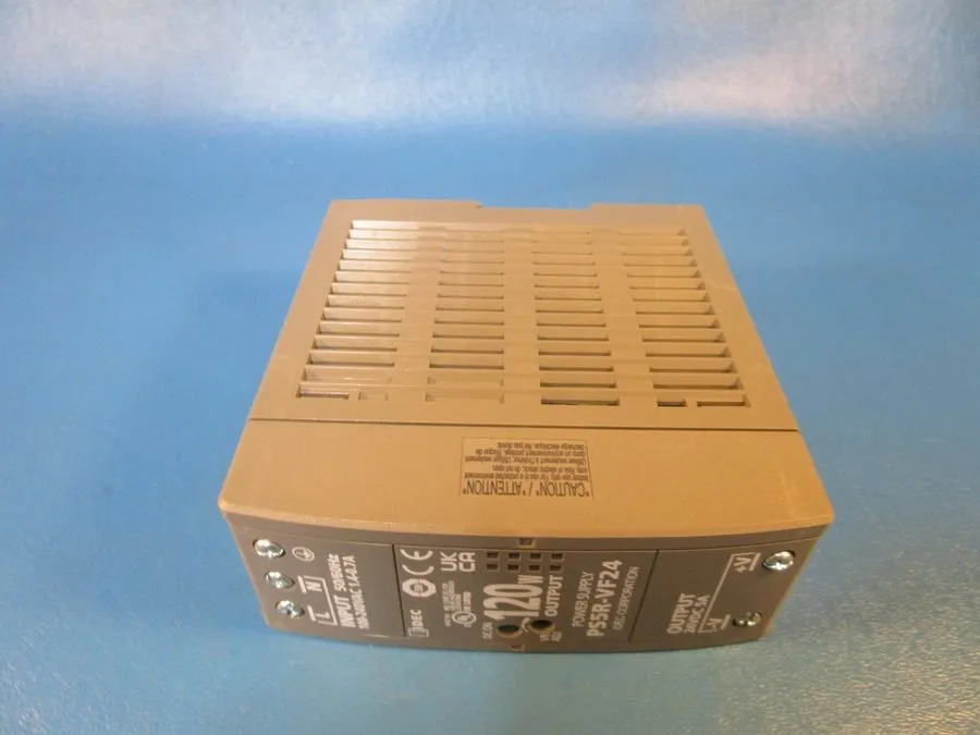 Блок питания IDEC PS5R-VF24 120W 24VDC 5A DIN Rail Power Supply Universal Input