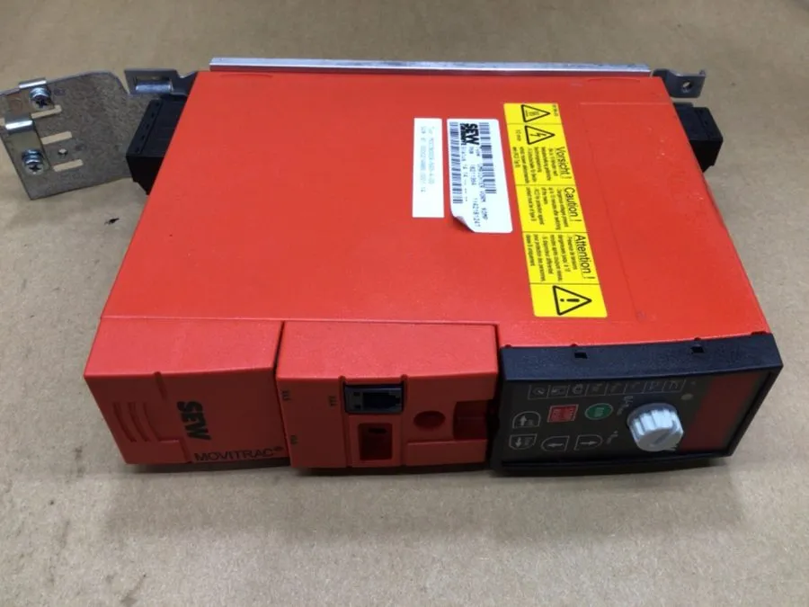 Частотный преобразователь MC07B0004-5A3-4-00