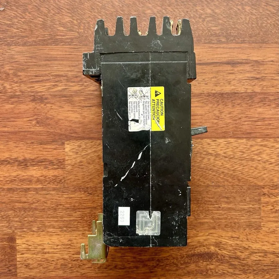 Автоматический выключатель Square D I-Line KC34225 3 Pole 225 Amp 480V Circuit B