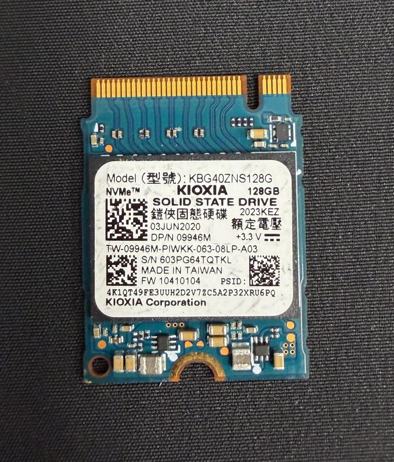 SSD-накопитель KIOXIA Toshiba BG4 128GB M.2 2230 PCIe Gen3 x4 NVMe SSD KBG40ZNS1