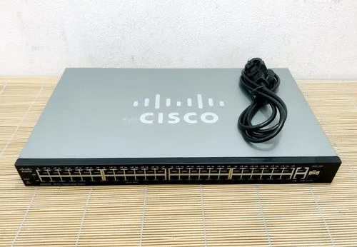 Коммутатор Cisco SG250-50-K9 50-Port Gigabit Smart Switch — фото лота 1