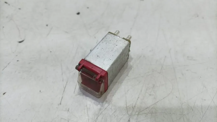Реле защиты 2015400845, Mercedes W123 W124 W126 W201 Over Voltage Protection OVP