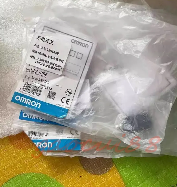 Фотоэлектрический датчик OMRON E3Z-R86 photoelectric sensor 12 to 24VDC