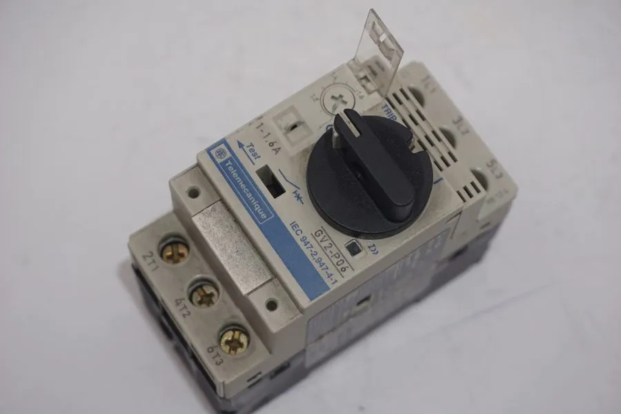 Автоматический выключатель TELEMECANIQUE GV2-P08 CIRCUIT BREAKER