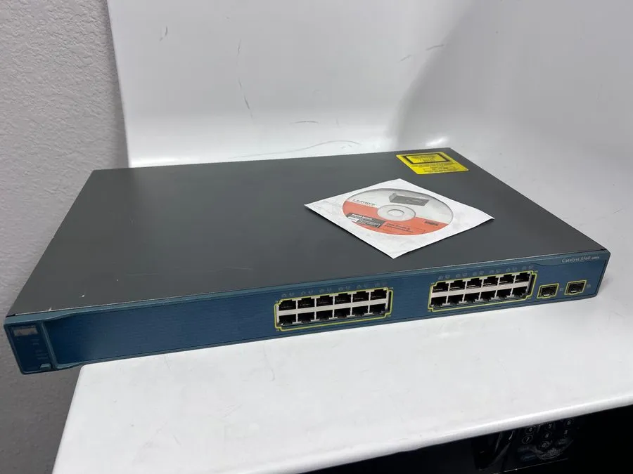 Коммутатор Cisco Systems WS-C3560-24TS-S Catalyst 3560-24TS SMI 24 Port Switch