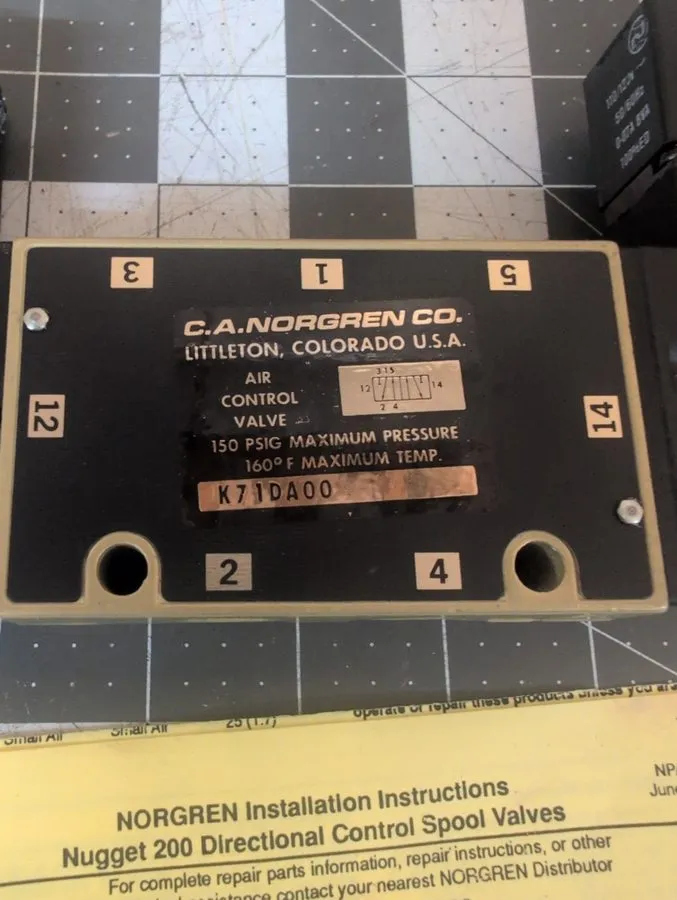 Пневмоклапан Norgren K71DA00 Lever Operated Air Valve 1/4" NPT Pneumatic