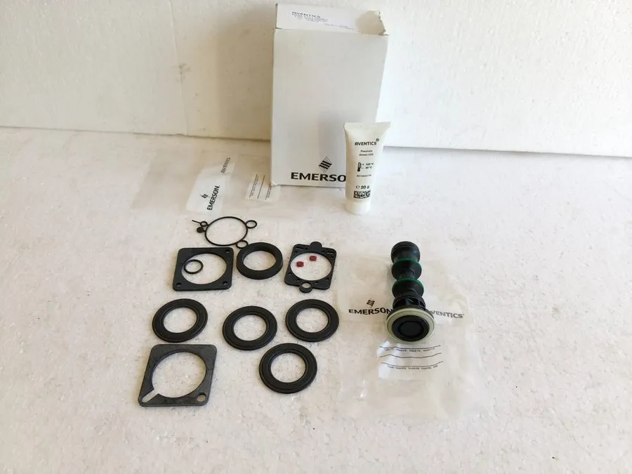 Пневмоклапан AVENTICS MNR 5711100002 spare parts kit valve see photo