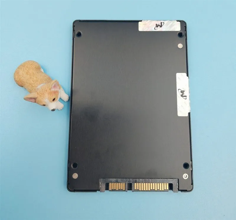 SSD-накопитель Micron 5300 PRO 1.92TB 2.5" SATA SSD MTFDDAK1T9TDS with low life  — фото лота 3