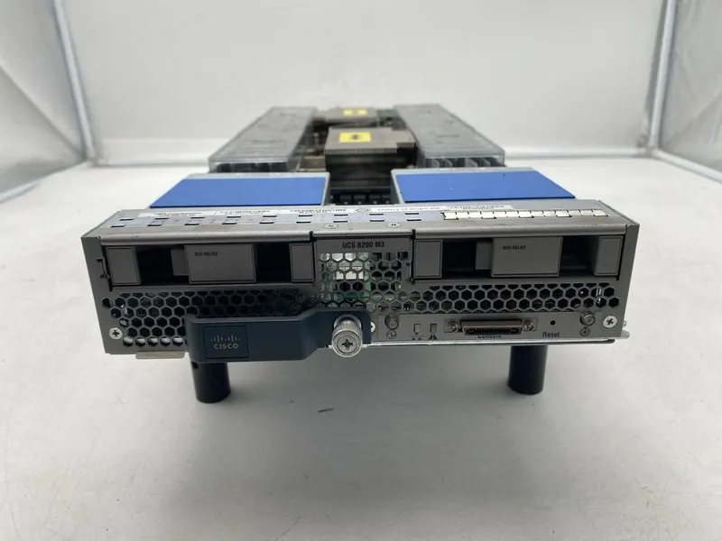 Сервер CISCO UCS B200 M3 UCSB-B200-M3 UCS M3 Blade Server w/2 Xeon E5-2650 NO RA