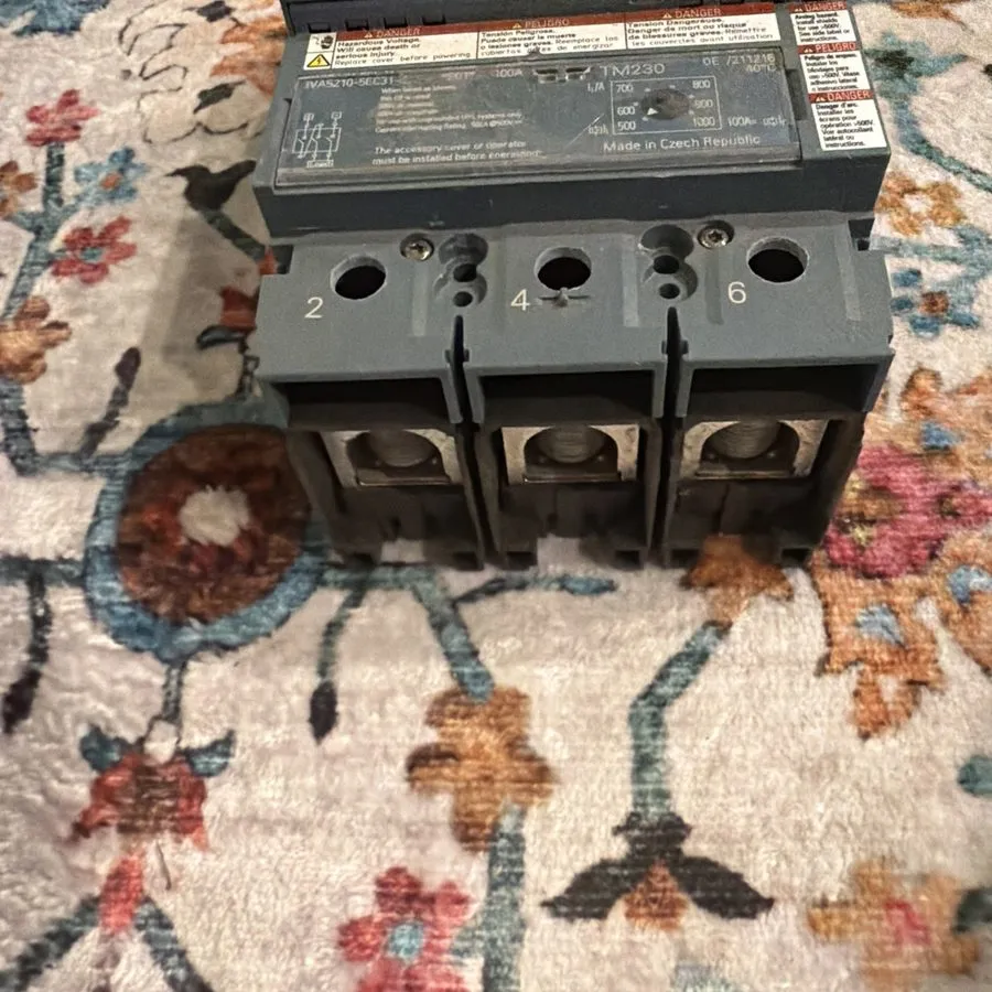 Автоматический выключатель Siemens 3VA5210-5EC31-0AA0 Bolt-On Circuit Breaker 10