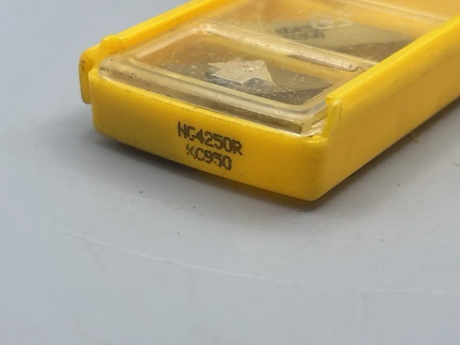 Режущий инструмент Kennametal NG4250R Grade KCU10 Carbide Insert Grooving