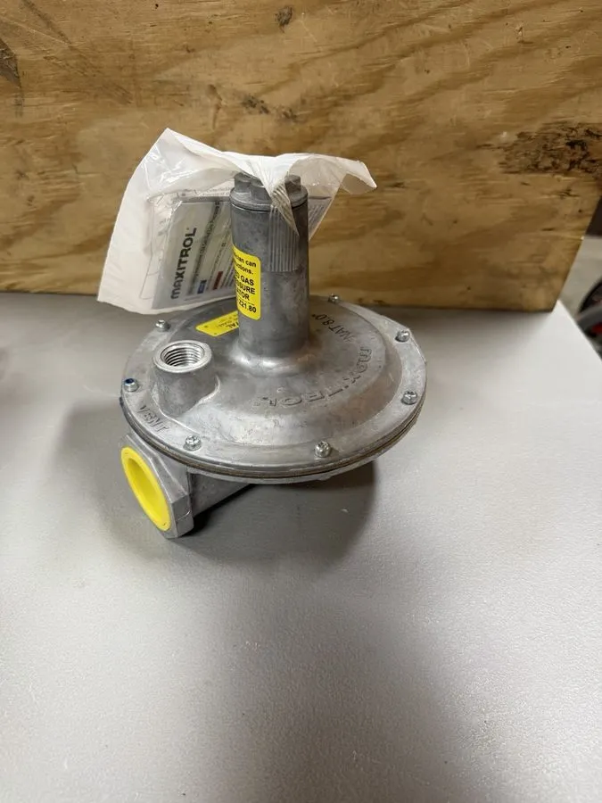 Трубопроводная арматура Maxitrol 325-7AL Gas Line Pressure Regulator 2 PSIG Po 7