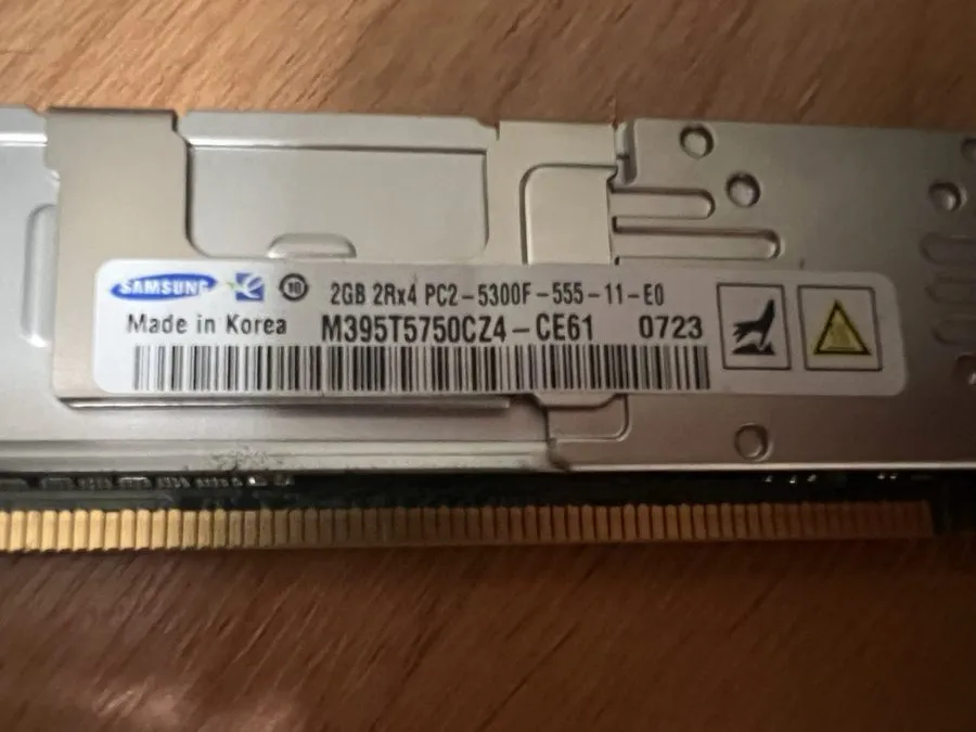 Модуль памяти Samsung 2GB 2RX4 PC2-5300F ECC DDR2-667 (M395T5750CZ4-CE61) 16GB 8 — фото лота 1