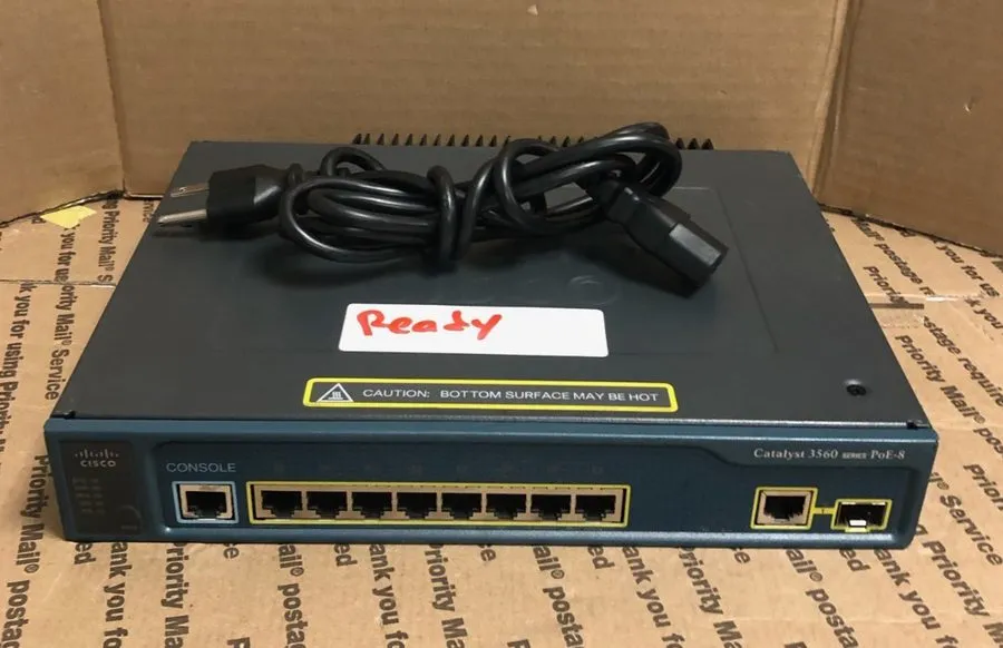 Коммутатор Cisco WS-C3560-8PC-S 8 Ethernet 10/100/1000 Switch ( )
