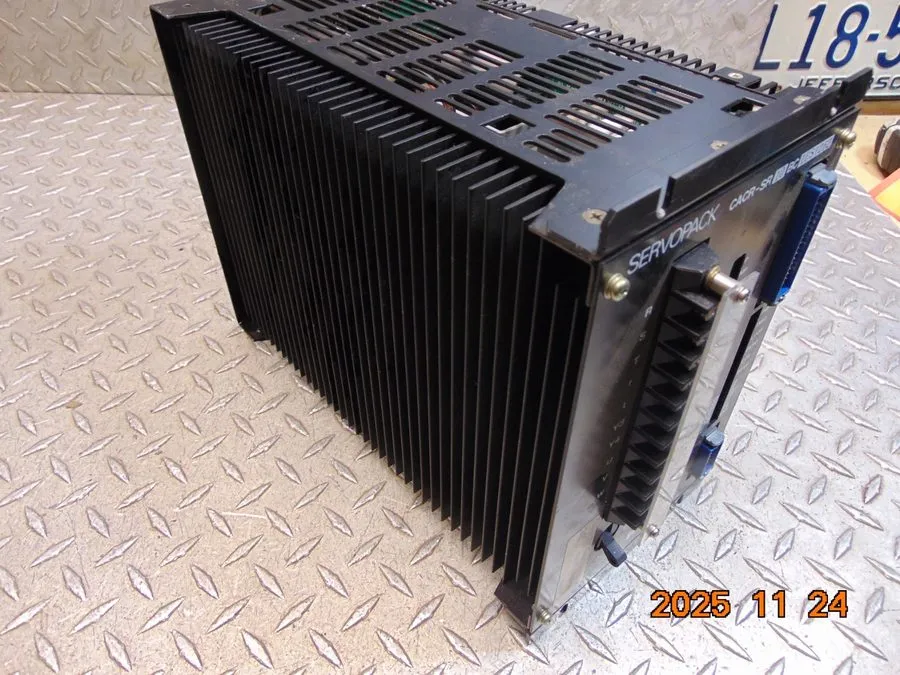 Сервопривод Yaskawa CACR-SR10BC1ESY262 Servopack® Servo Driver, 1kW