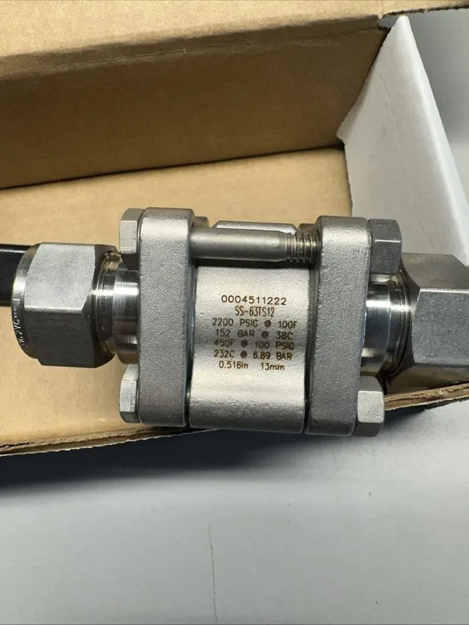 Клапан Swagelok SS-63TS12 Stainless Steel 3-Piece 60 Series Ball Valve FNIP