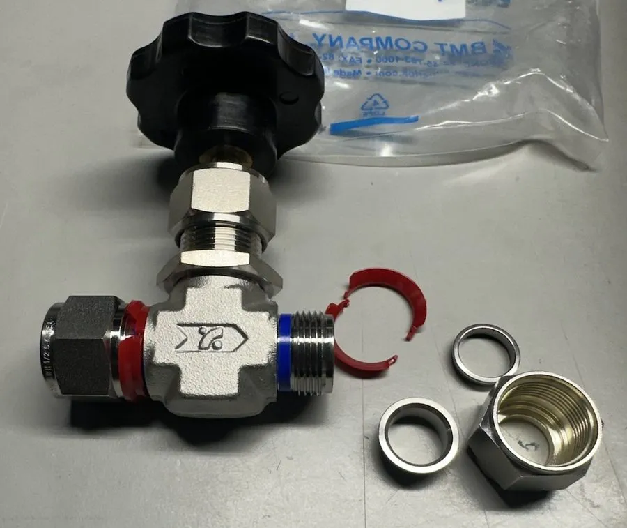 Клапан Swagelok 1/2" Integral Bonnet Needle Valve Vee Stem (SS-1VS8)