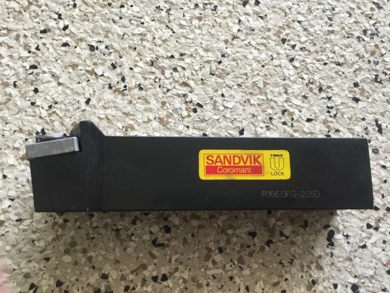 Режущий инструмент SANDVIK COROMANT R166.0FG-205D Insert Tool Holder w/ 1-1/4" S — фото лота 2