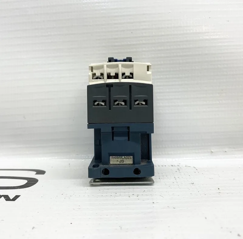 Контактор Schneider Electric LC1D09G7 TeSys Contactor, 3-Pole, 9A Max, 120VAC Co — фото лота 4