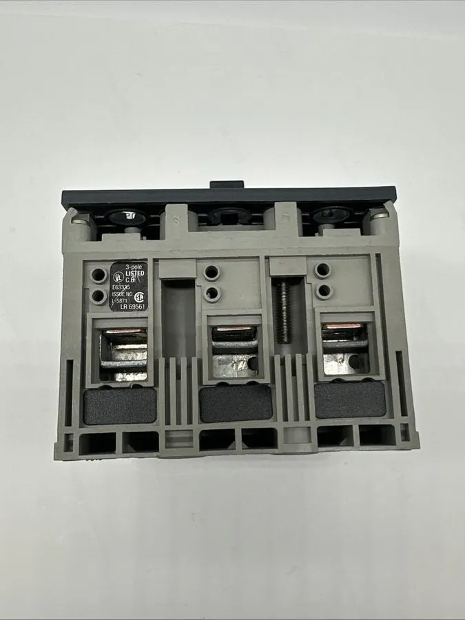 Автоматический выключатель MERLIN GERIN NENL34050 CIRCUIT BREAKER 50 A 3P 480V N
