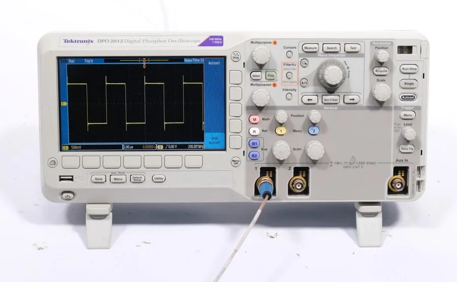 Осциллограф Tektronix DPO2012 100MHz 2CH 1GS/s Digital Phosphor Oscilloscope