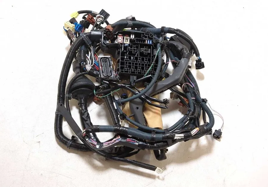 Жгут проводов Toyota Engine Bare Fuse Box Wire harness 2004-2005 Camry 82116-061 — фото лота 2