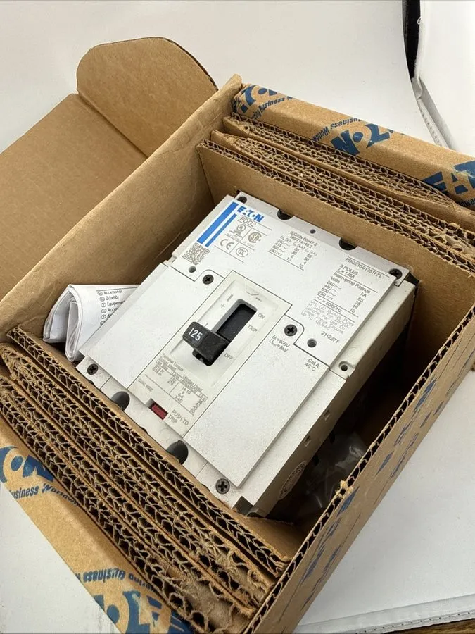 Автоматический выключатель Eaton PDG23G0125TFFL 125 Amp 3 Pole 690 V Max 35KAIC/ — фото лота 1