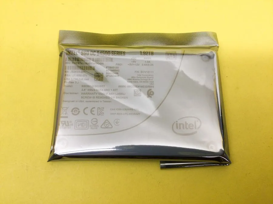 SSD-накопитель Intel DC S4500 Series 1.92TB 6Gbps 2.5 Inch SATA SSD SSDSC2KB019T